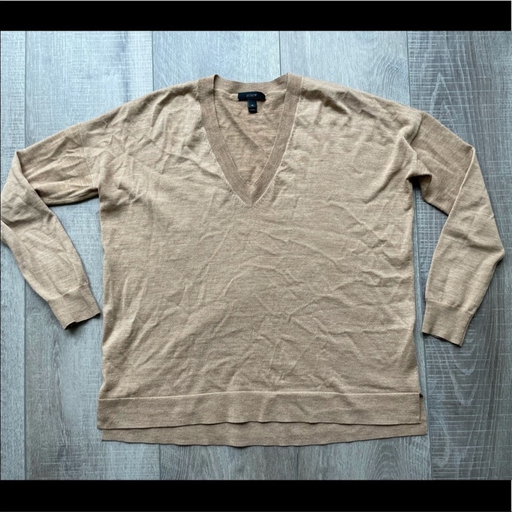 J. Crew Merino Wool V-Neck Boyfriend Sweater in Tan Size XS
